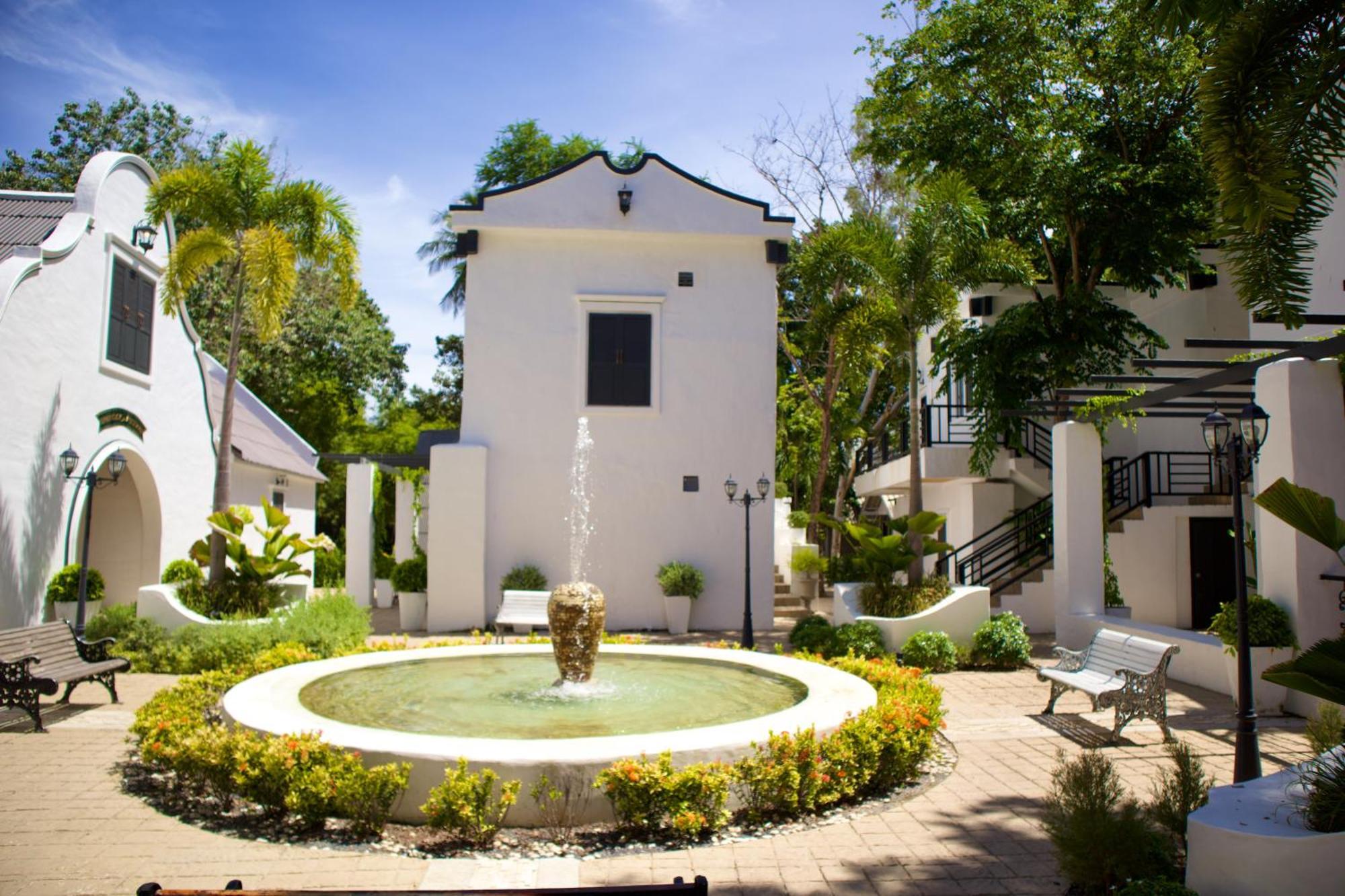 Milky Bay Resort 4*