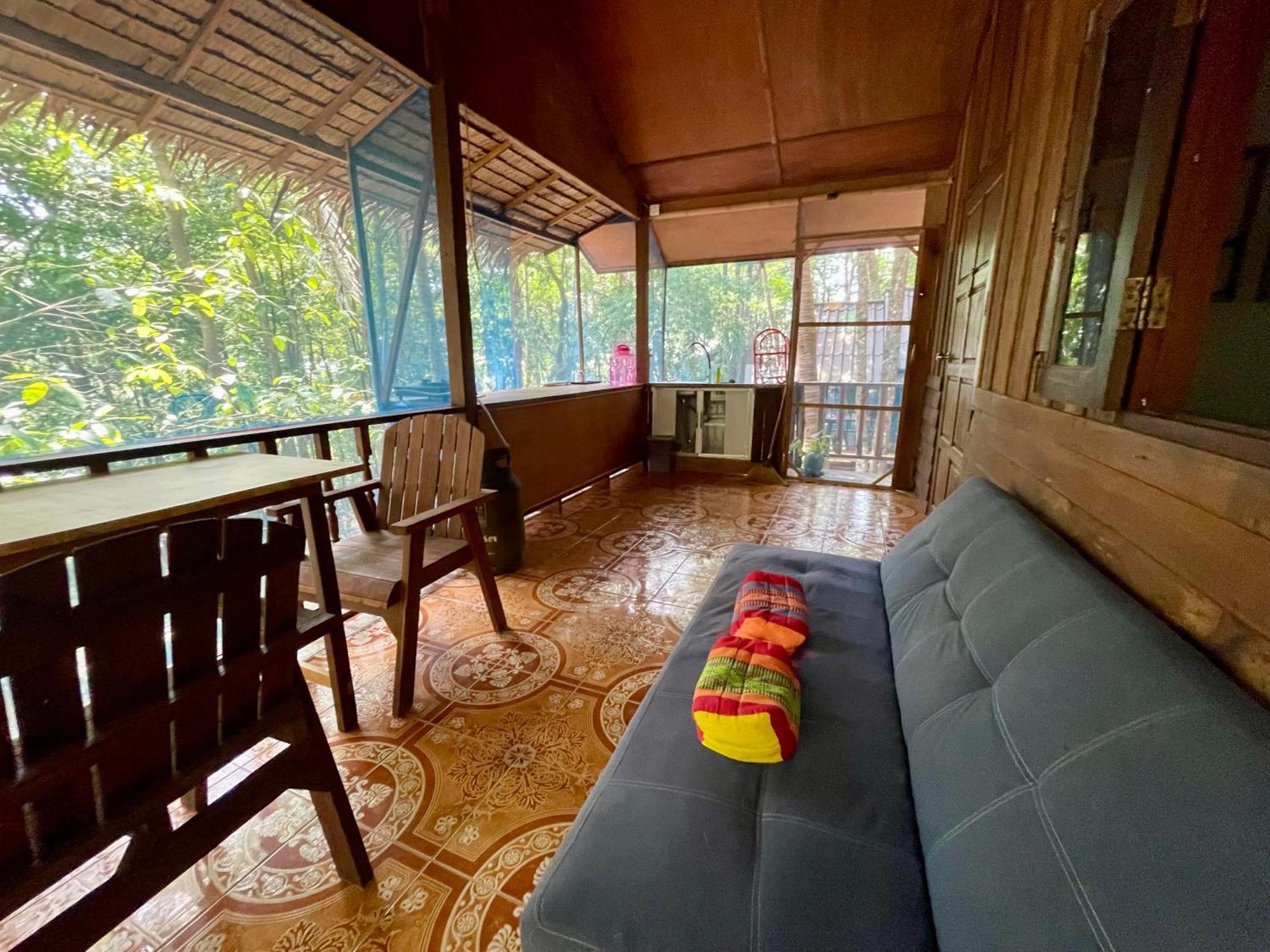 Guest house Pyramid Yoga Ko Pha Ngan