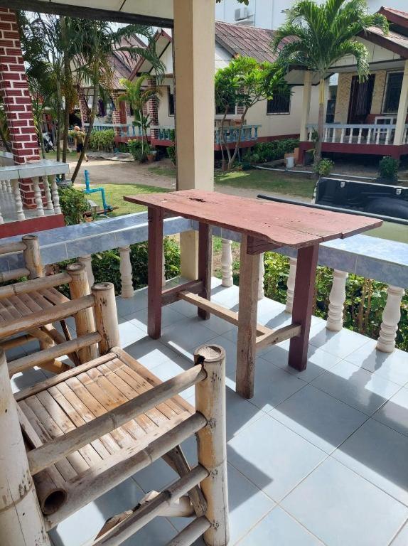 Hotel Charung Haad Rin