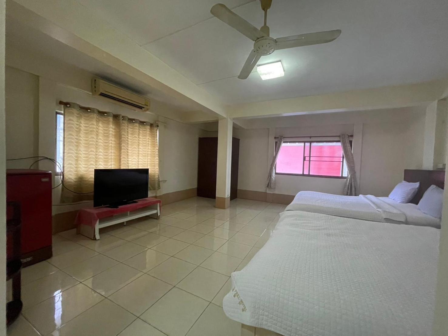 Guest house Oyo 75494 President 3*