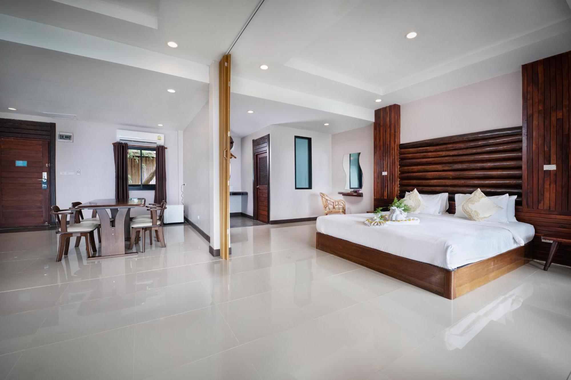 Dusit Buncha By Riya Group Resort 4*