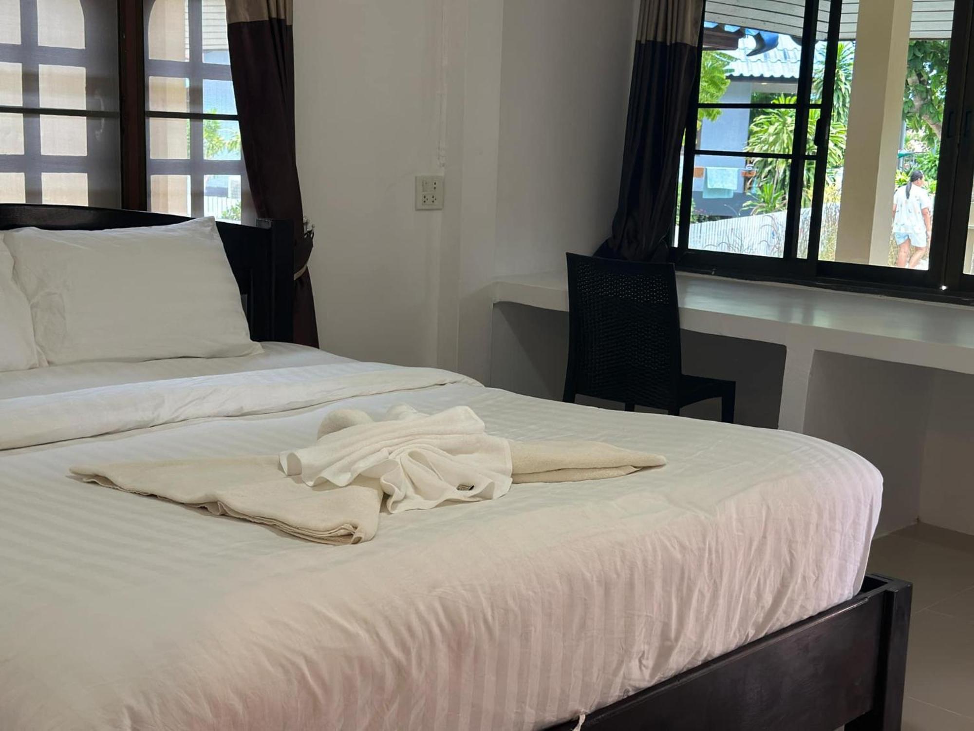 Resort Ibiza 3*