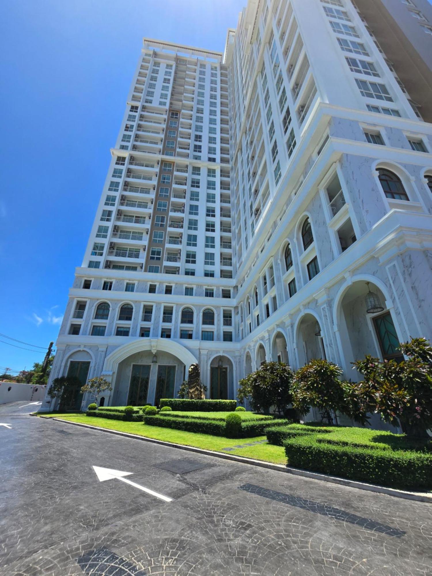 The Empire Tower Pattaya,