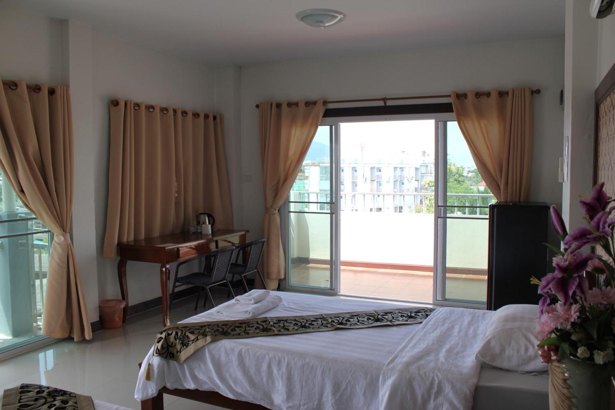Mantra Place Hostel Chiang Mai