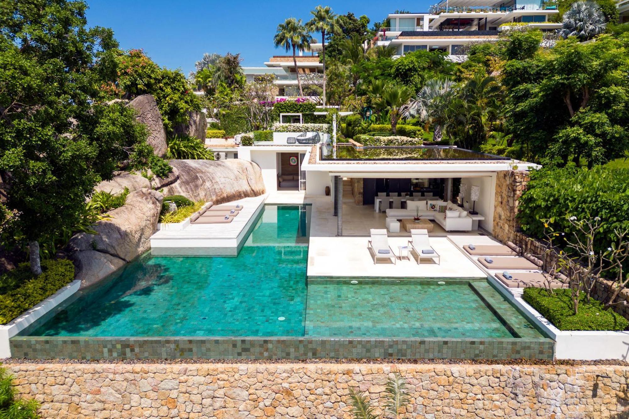 Samujana Villa *