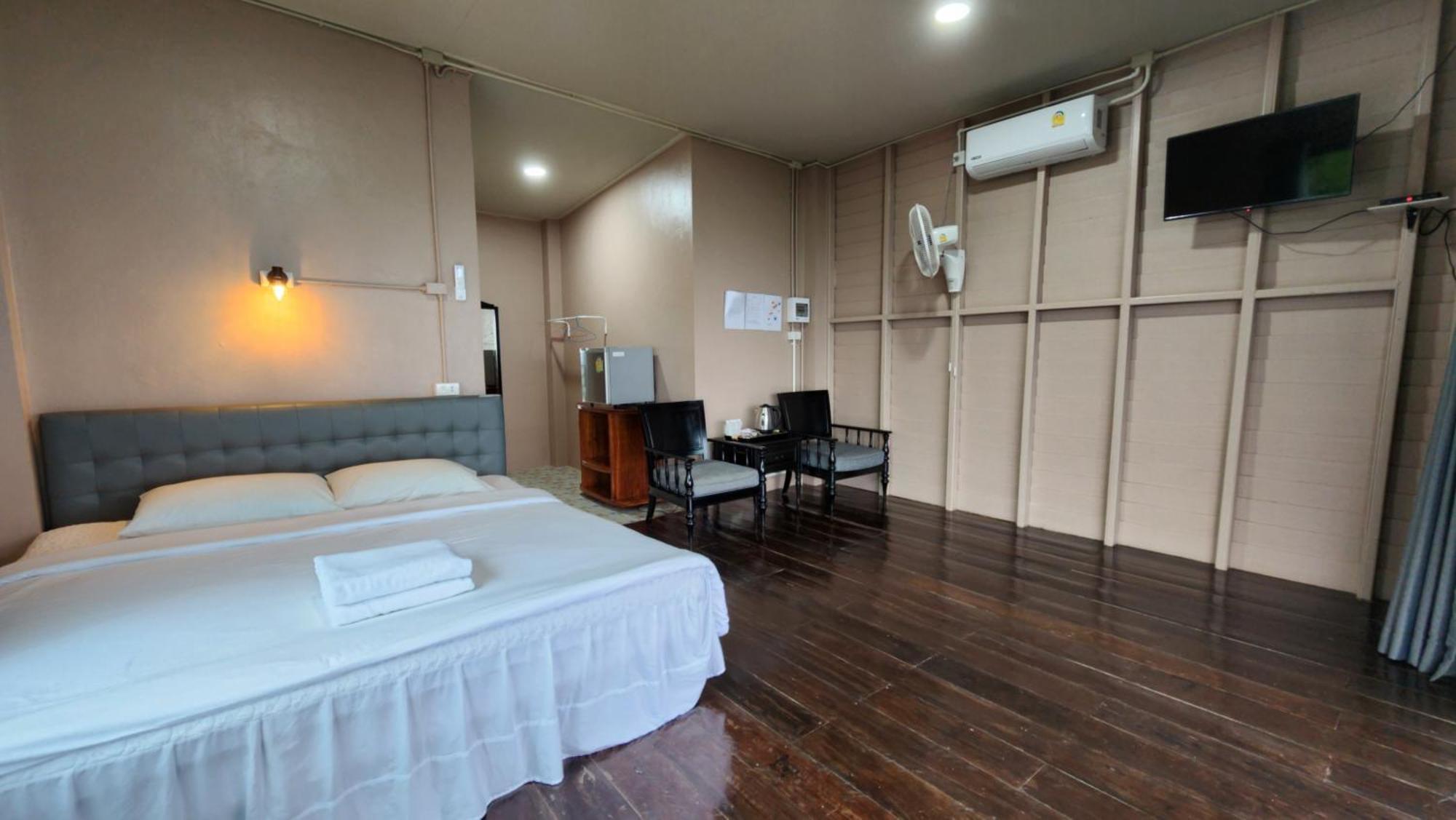 Resort Baan Khao Noi Surat Thani