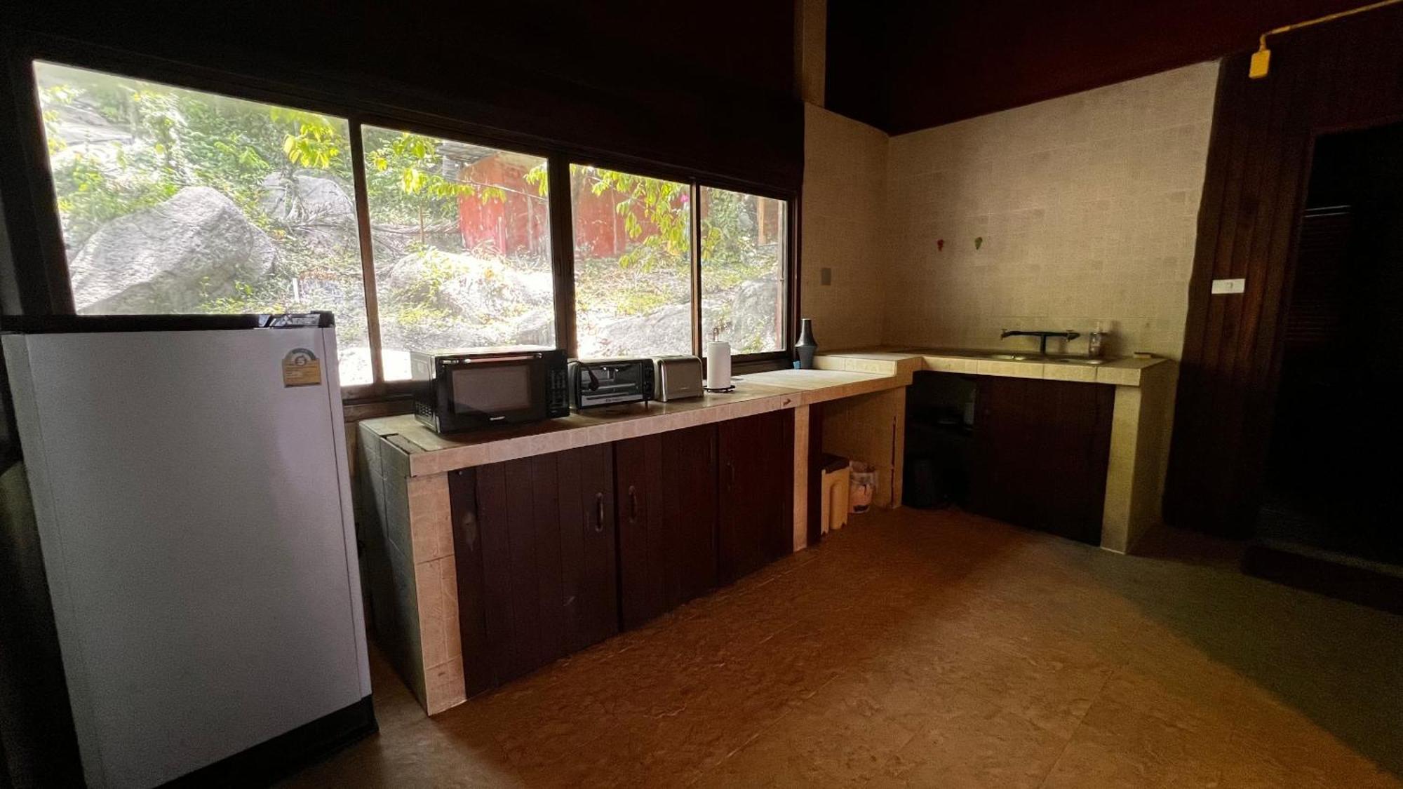 Hotel Kawarin Secret Hut And