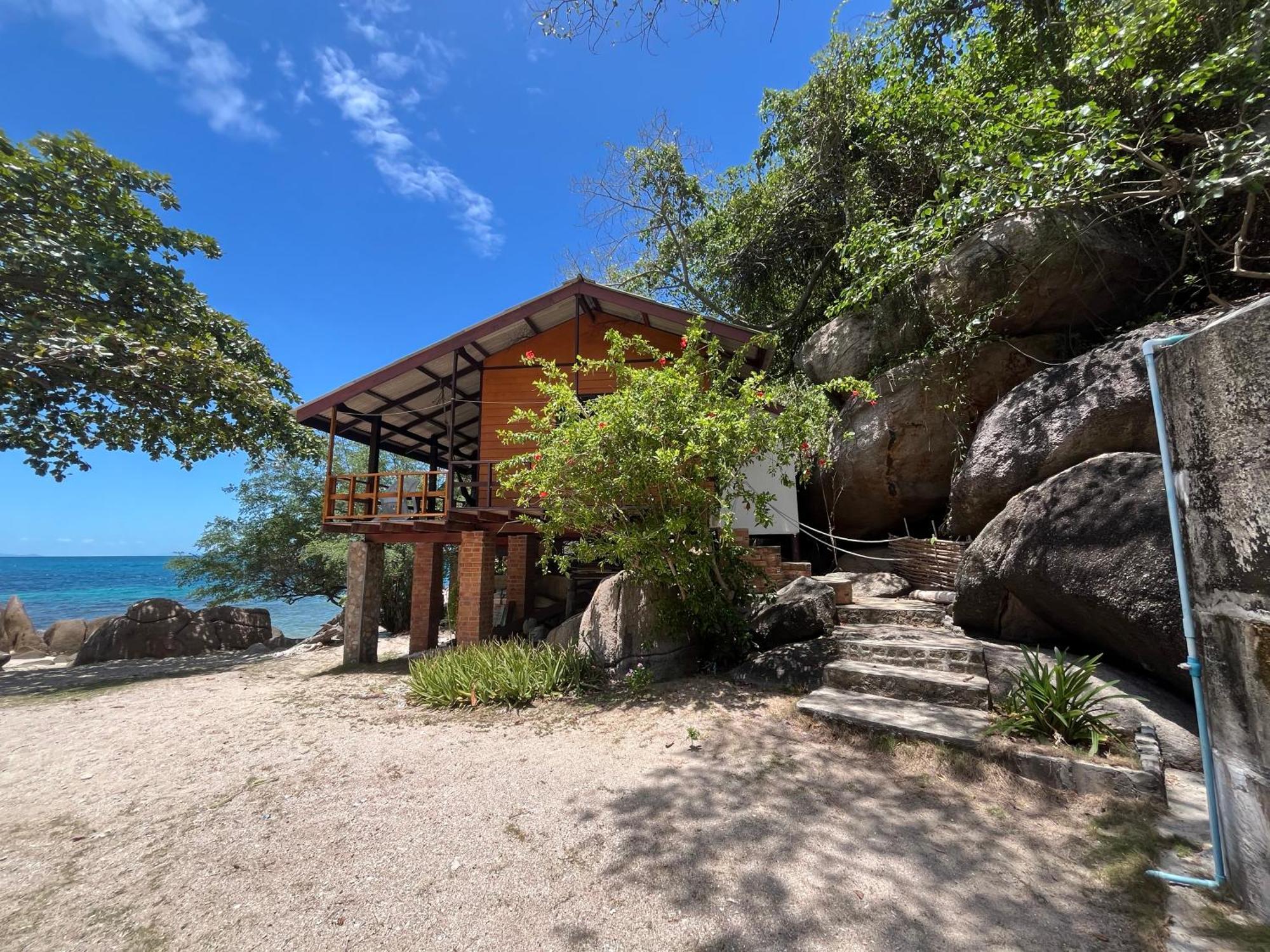 Tao Thong 1 * Koh Tao