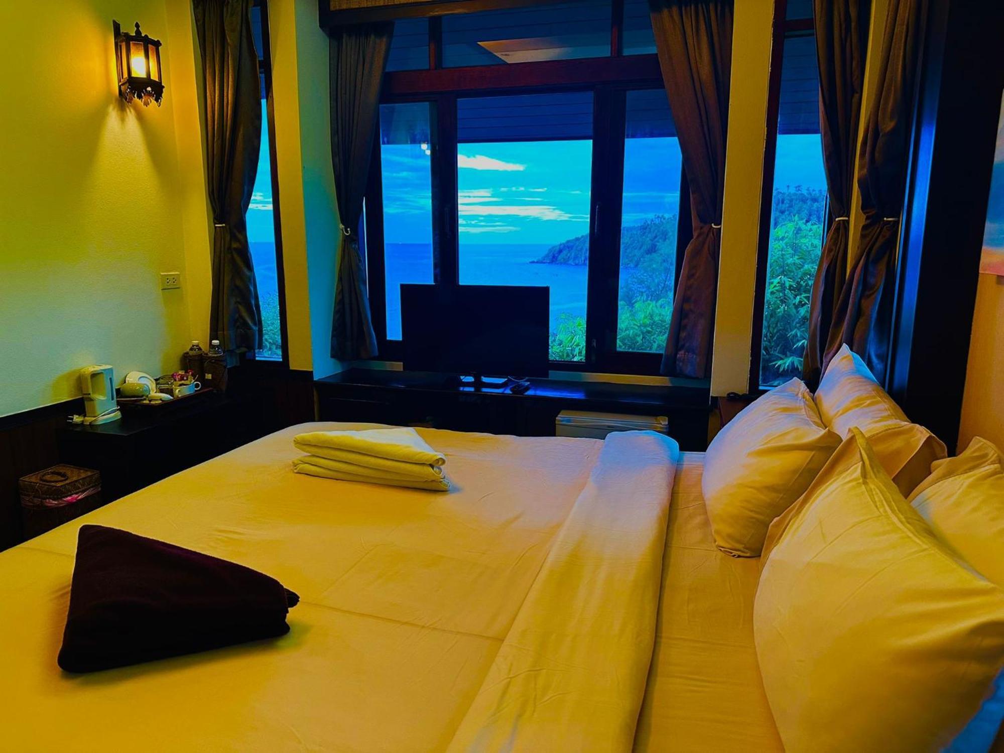 Salad Buri Resort- Sha Extra 4*