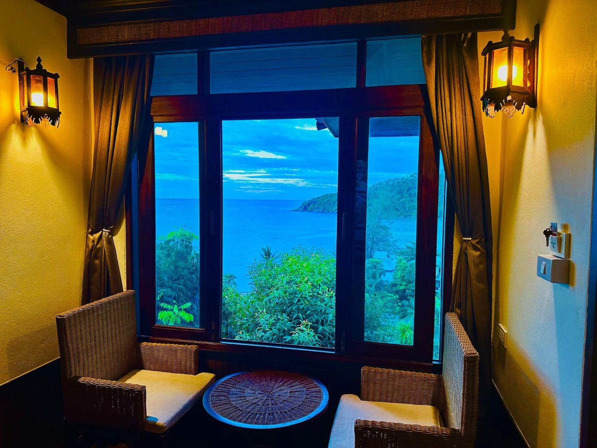 Salad Buri Resort- Sha Extra 4* Salad Beach