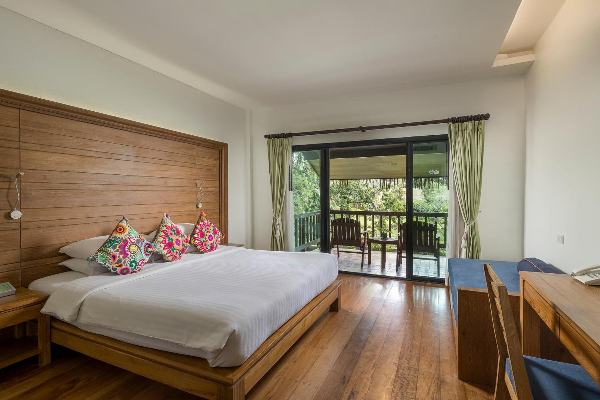 Khaolak Paradise - Sha Extra 4*