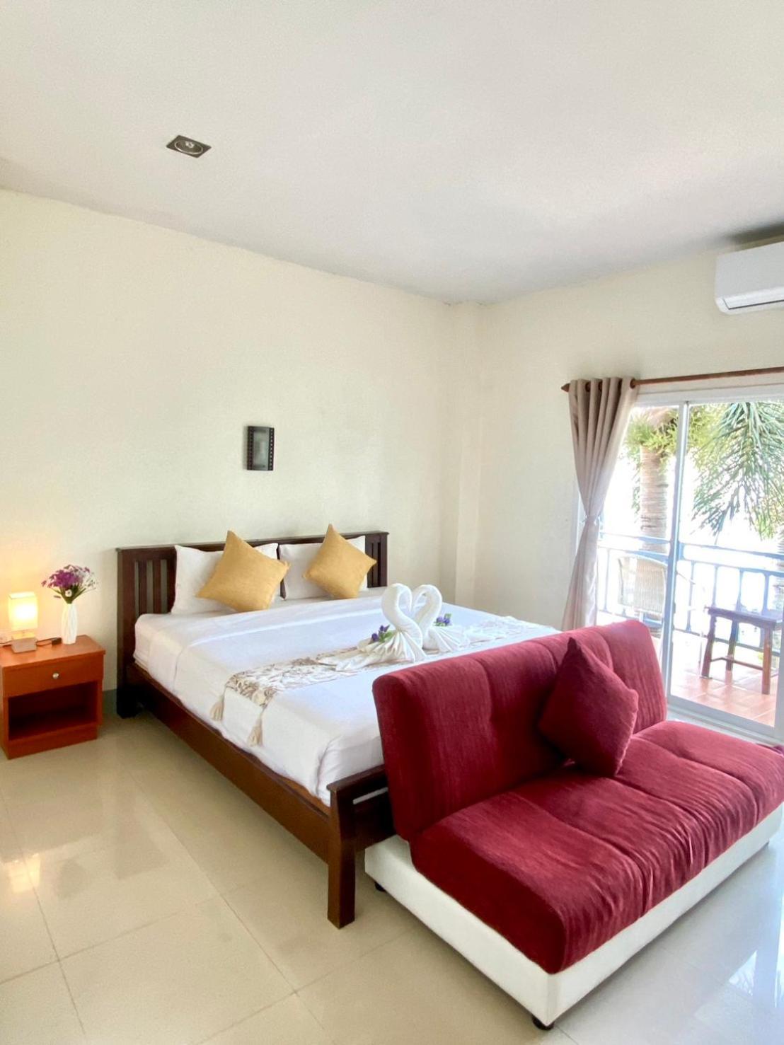 Lanta Just Guest house 2*