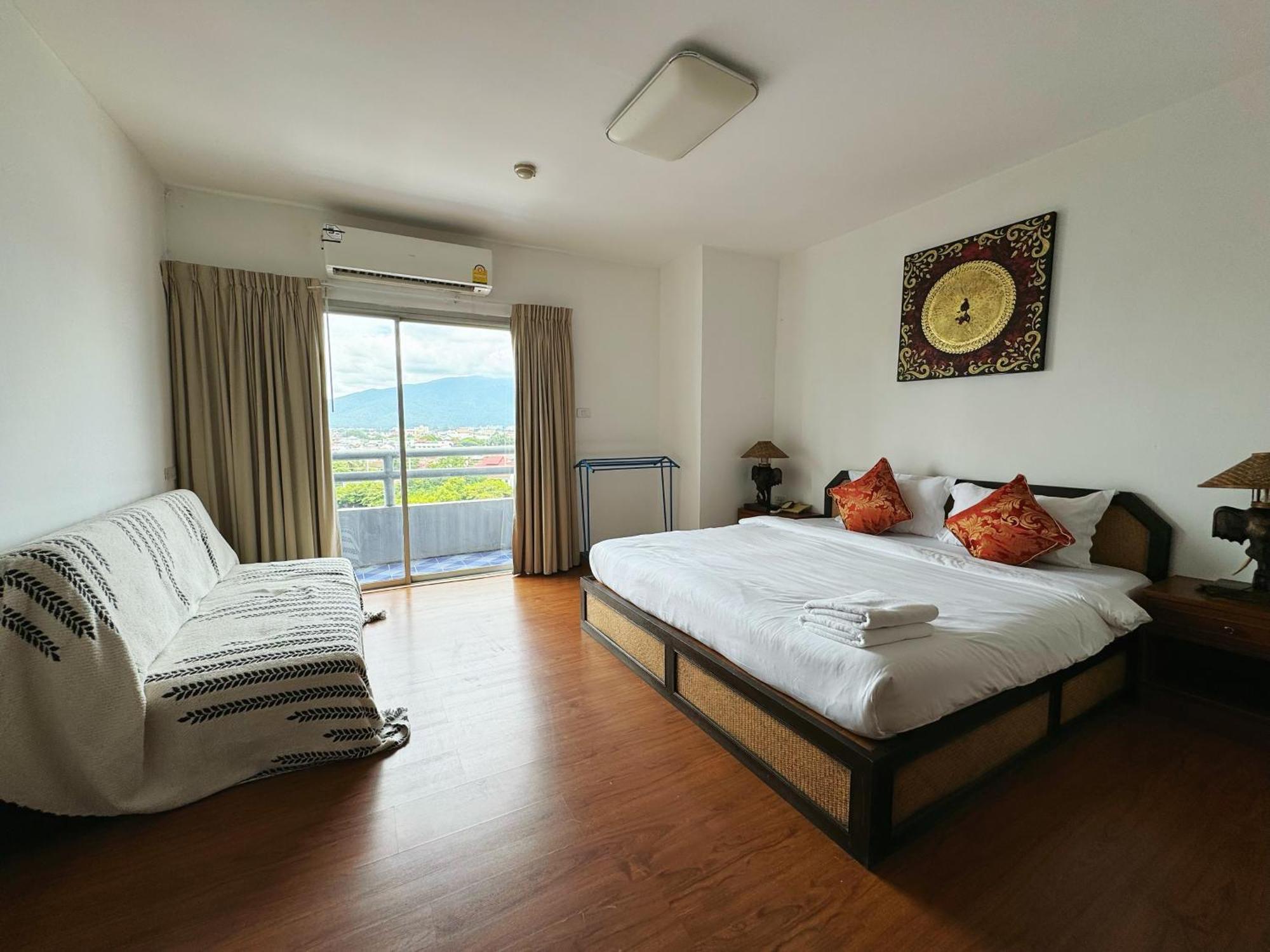 Hotel Jade Tower 3*