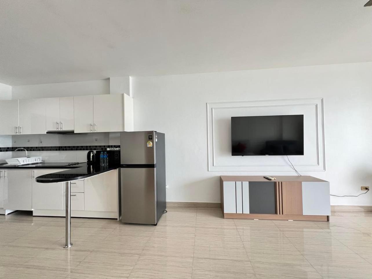 Viewtalay Beachfront By Nd Apartment Pattaya