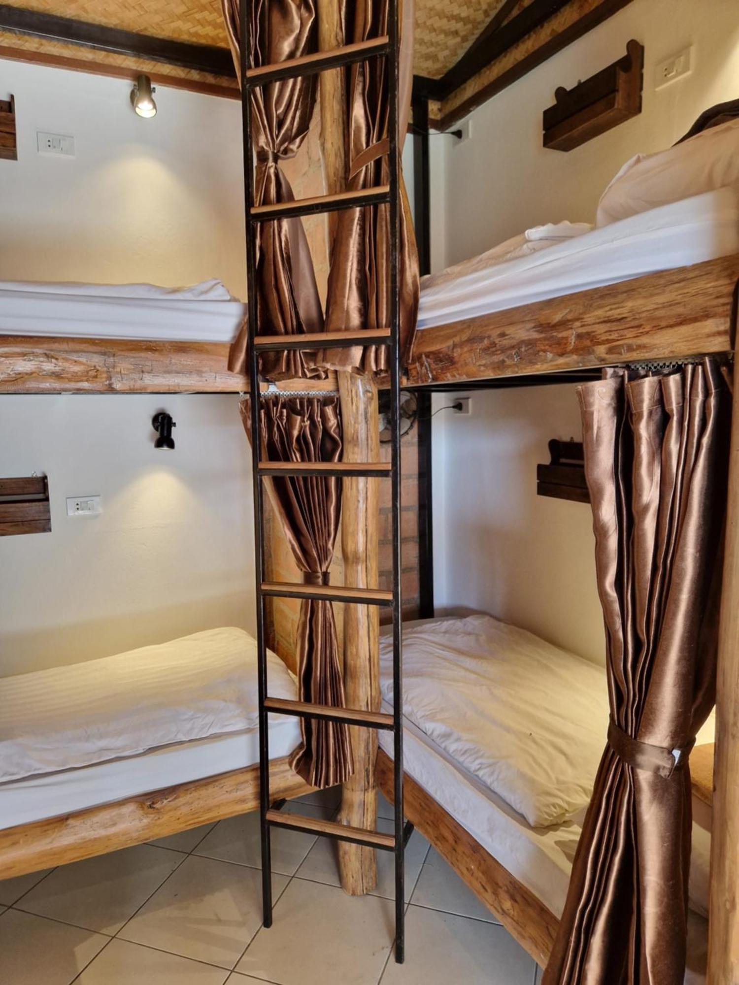 Guest house Xpai 3*