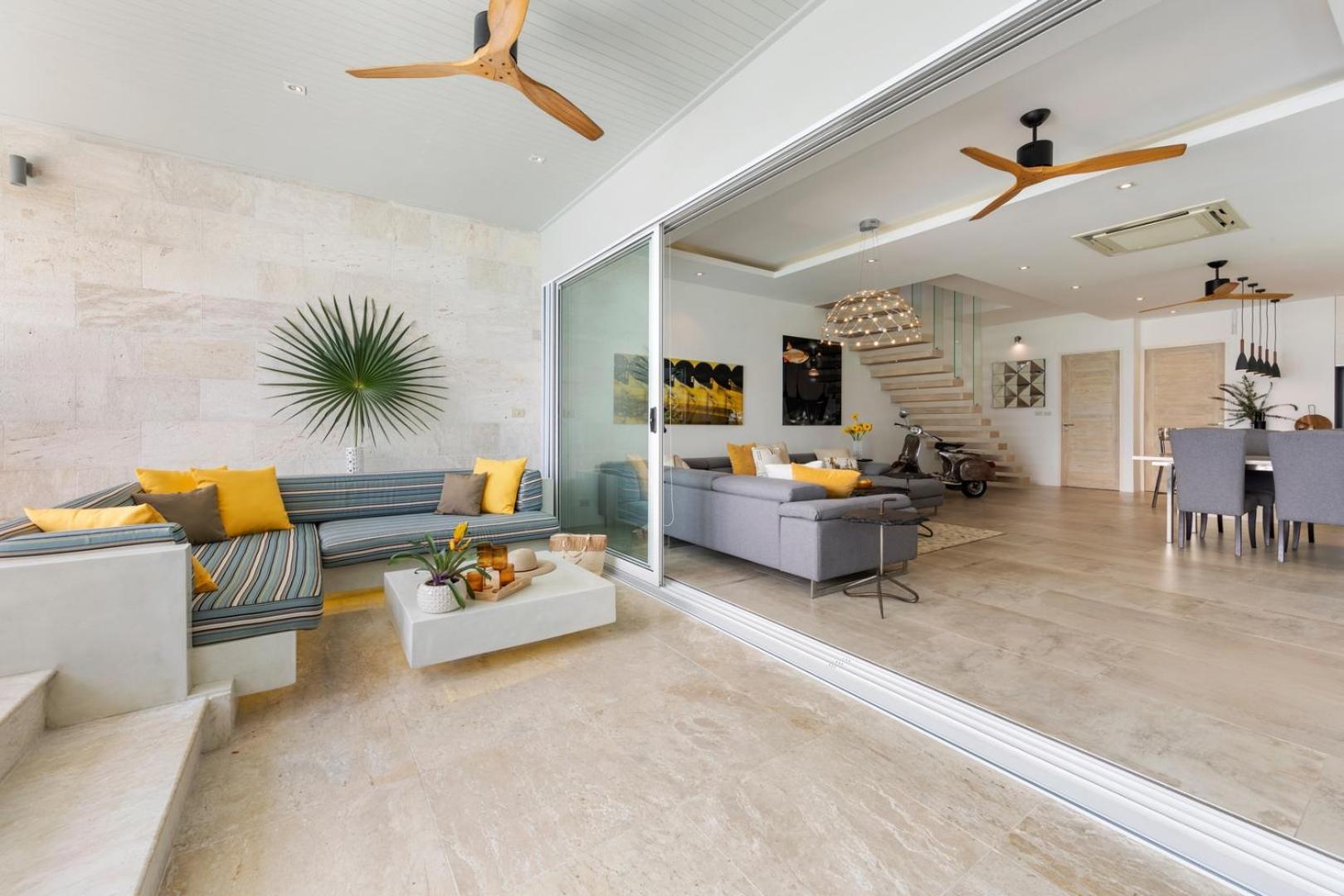 Beachside Vespa: Oceanfront Retreat With Mountain Views * Amphoe Koksamui