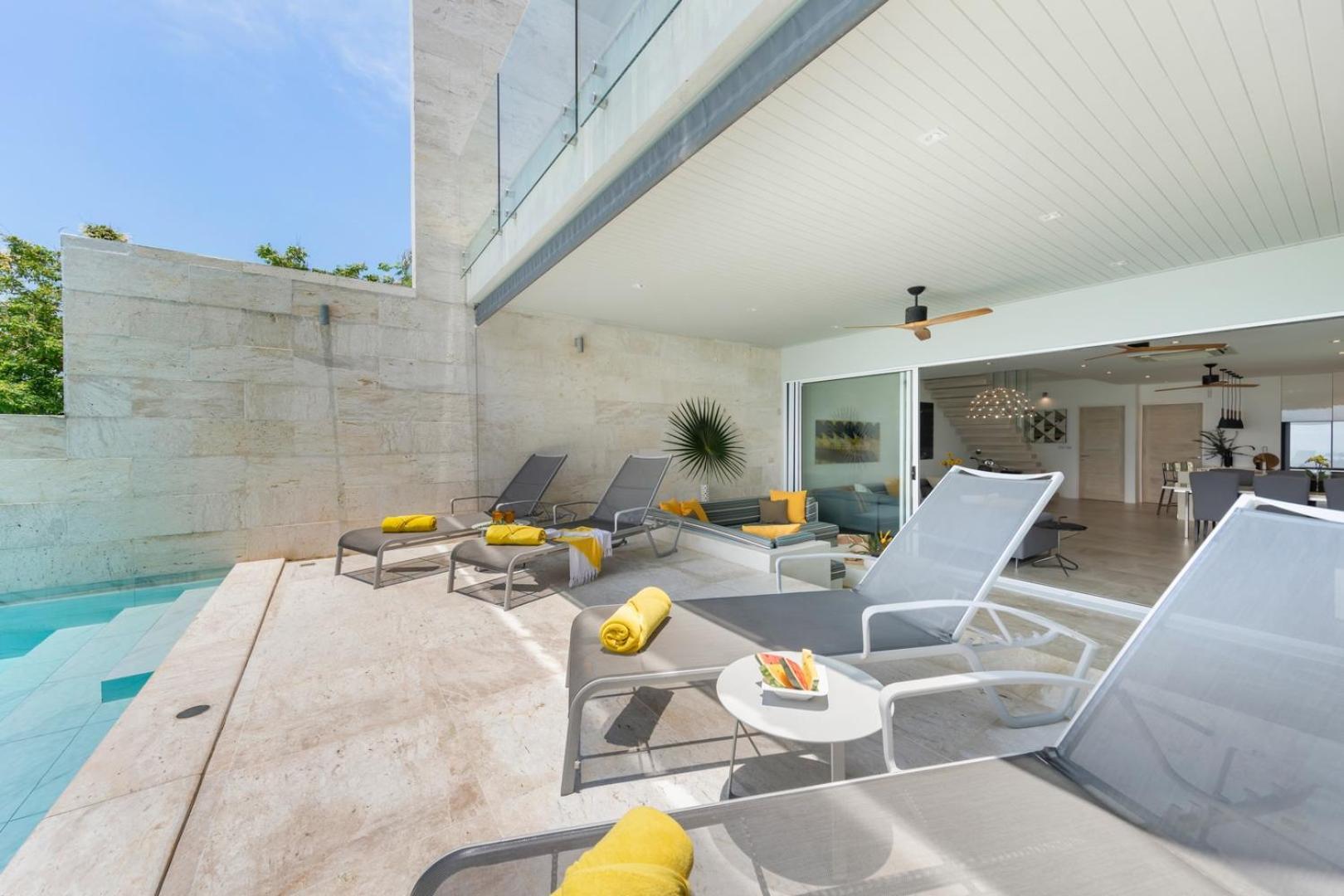 Beachside Vespa: Oceanfront Retreat With Mountain Views Villa Amphoe Koksamui