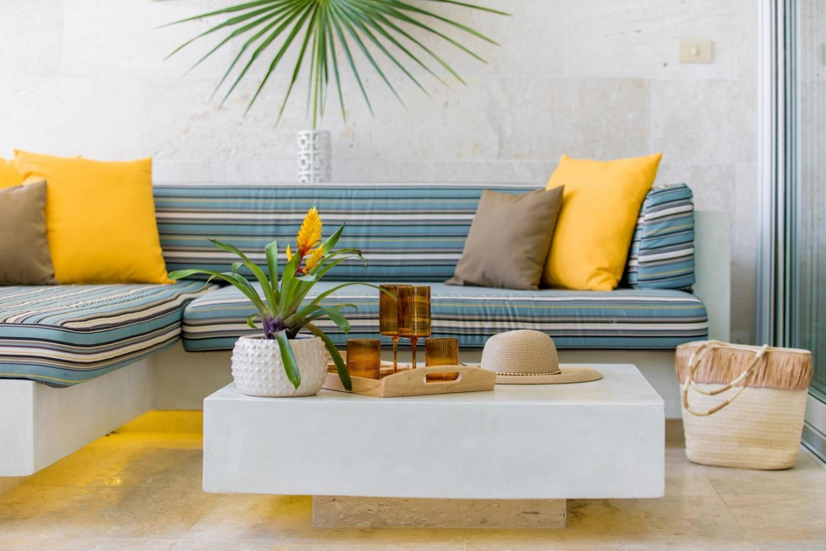 Beachside Vespa: Oceanfront Retreat With Mountain Views Amphoe Koksamui