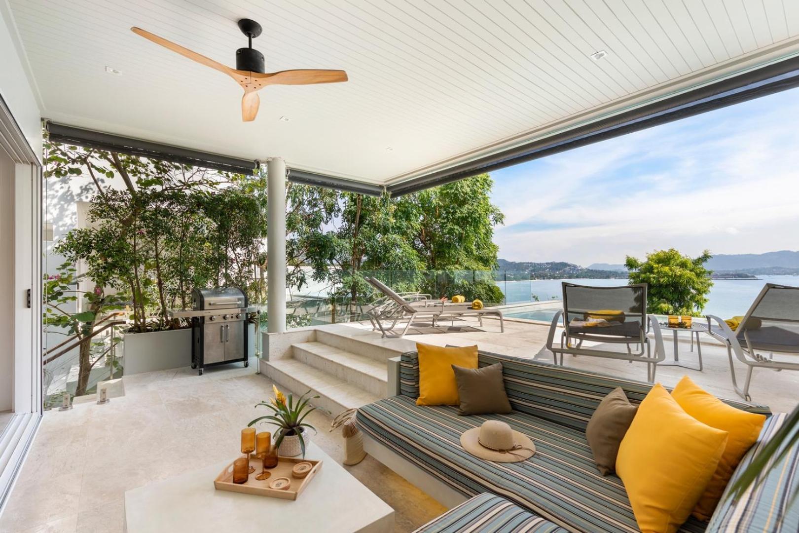 Beachside Vespa: Oceanfront Retreat With Mountain Views * Amphoe Koksamui
