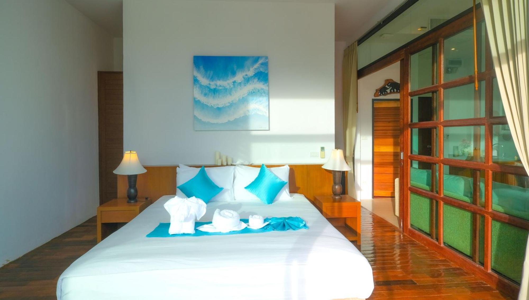 Smile Samui Front