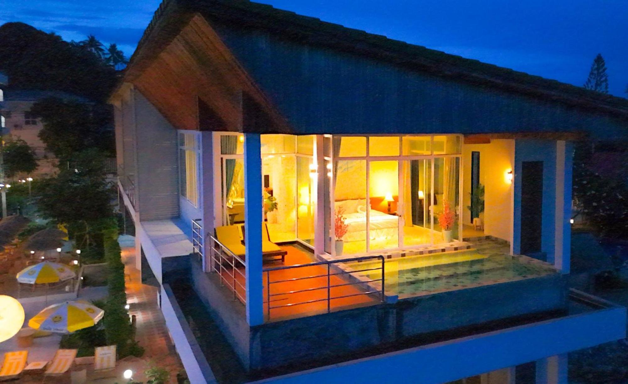 Smile Samui Front 4*