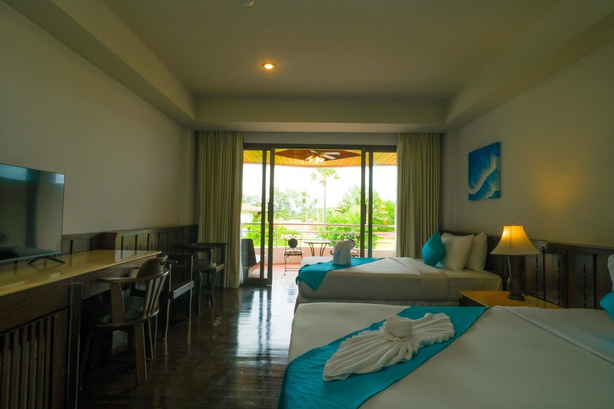 Smile Samui Front 4*
