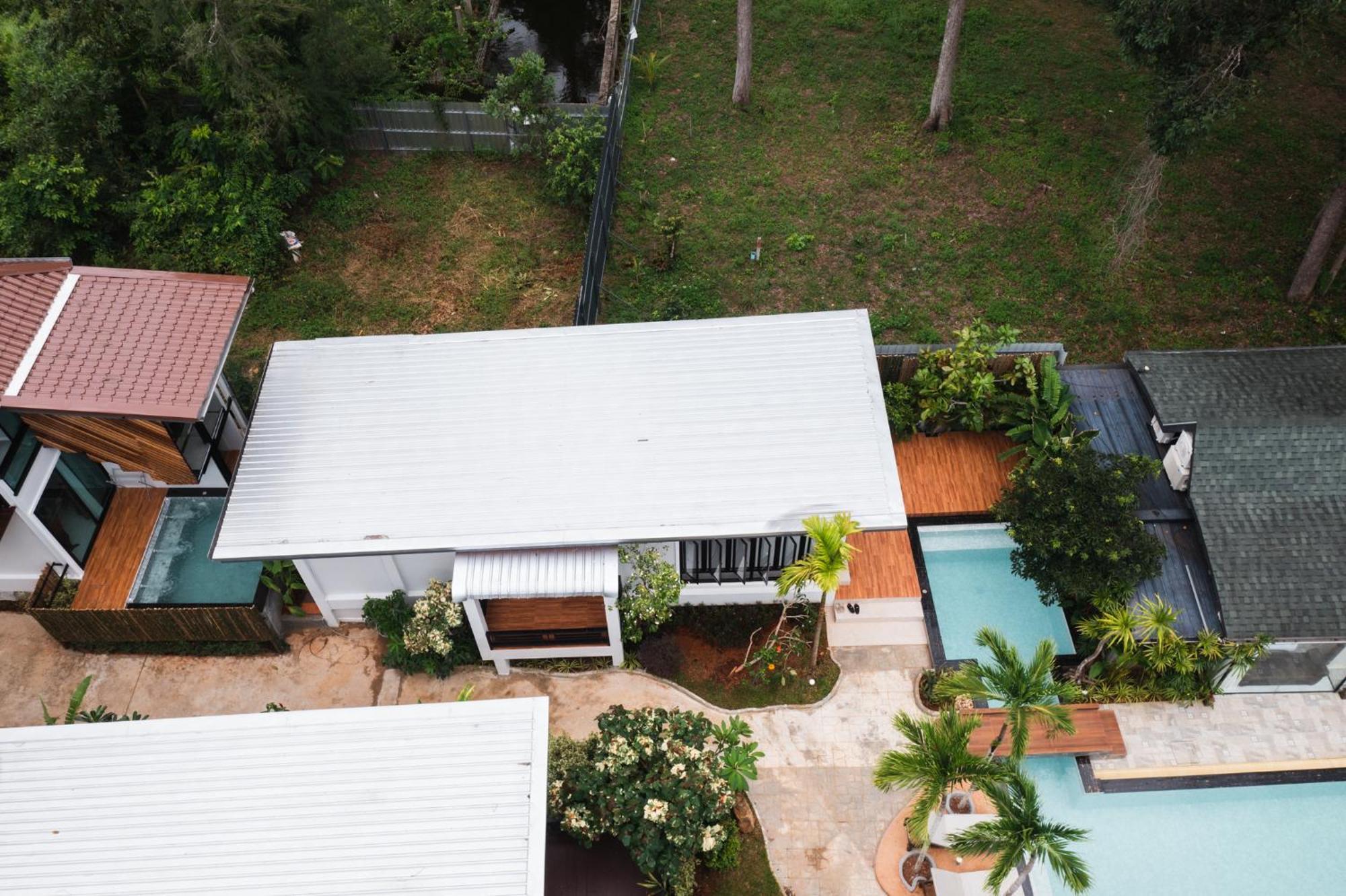 Beachhouse Pool * Krabi
