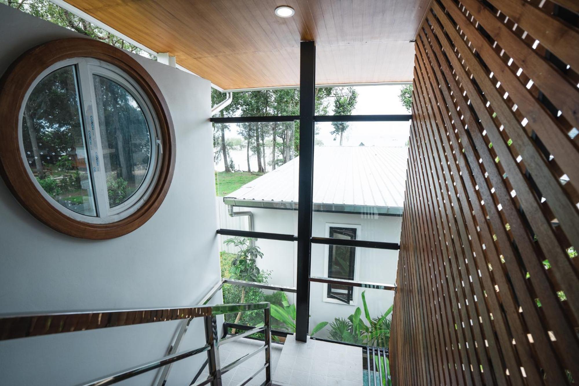 Beachhouse Pool * Krabi