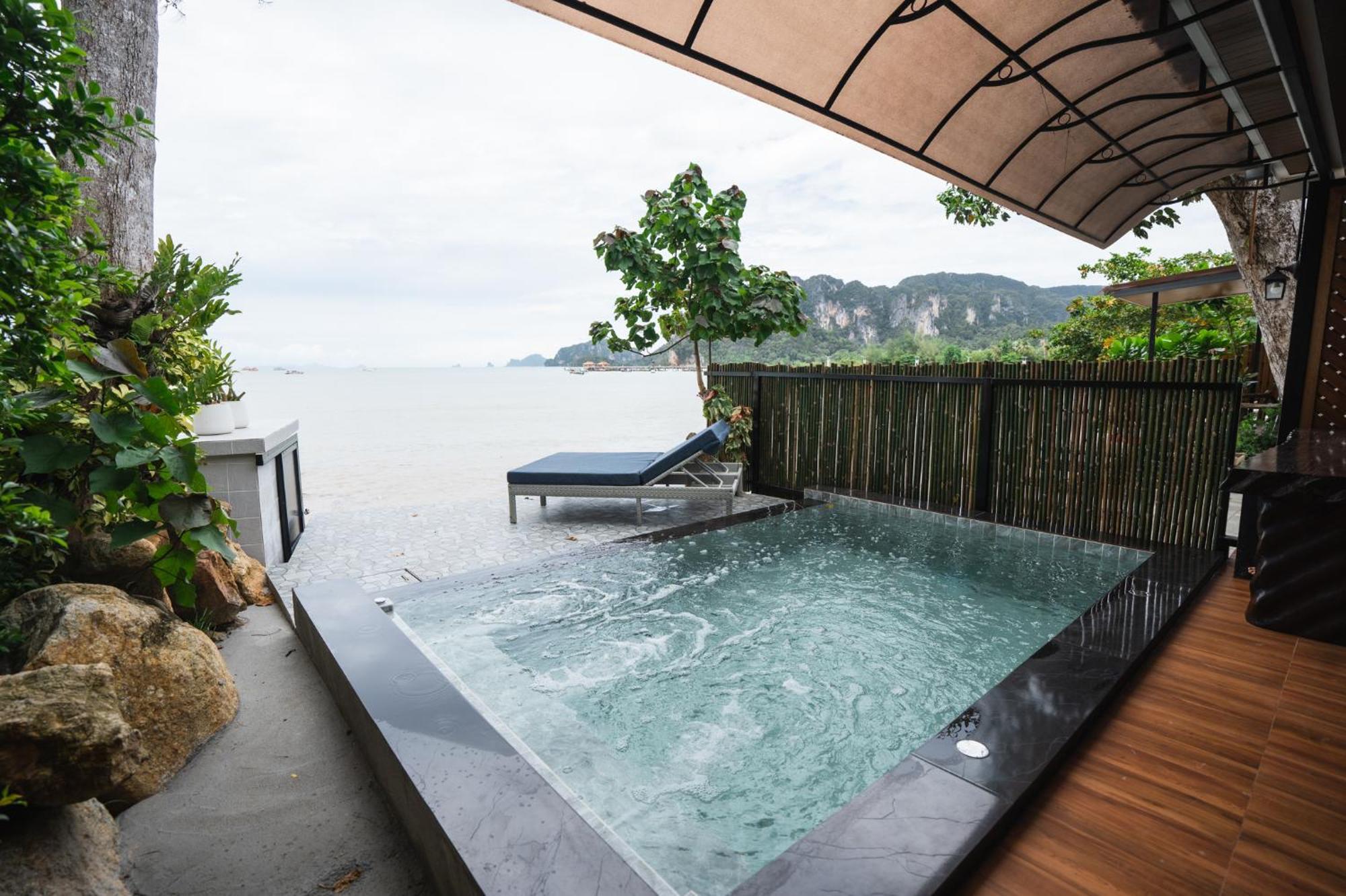 Villa Beachhouse Pool Krabi