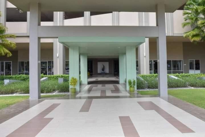 Seaview Apartment *