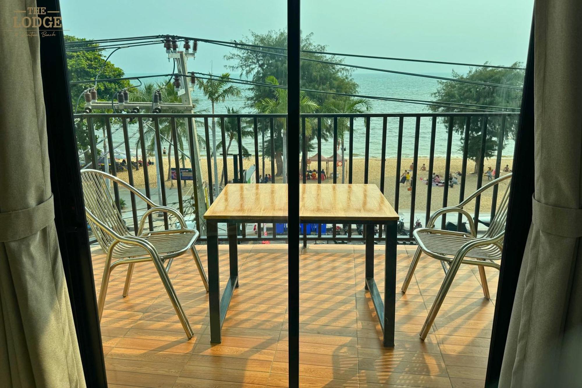 Hotel The 7 *