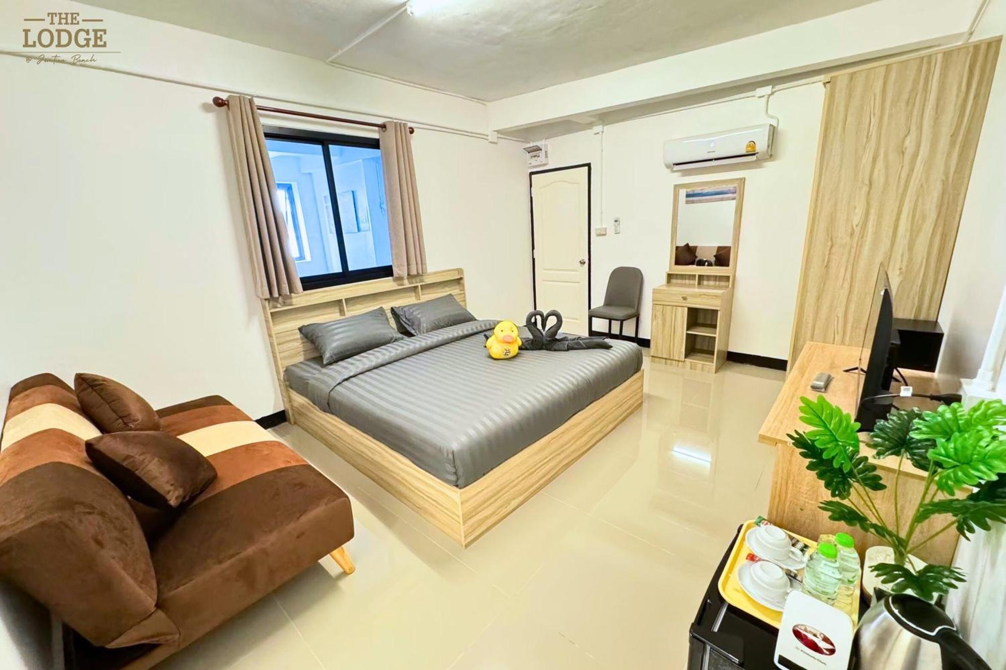 Hotel The 7 *