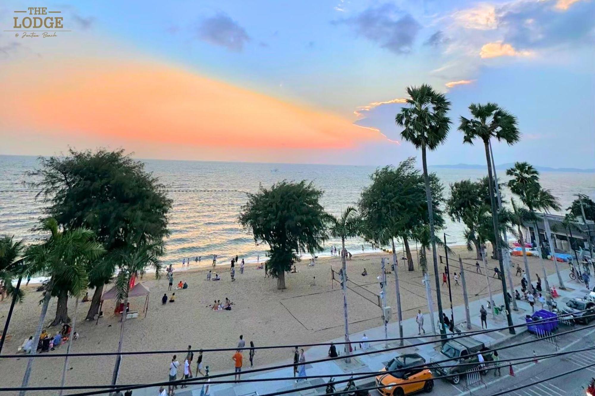 The 7 Jomtien Beach