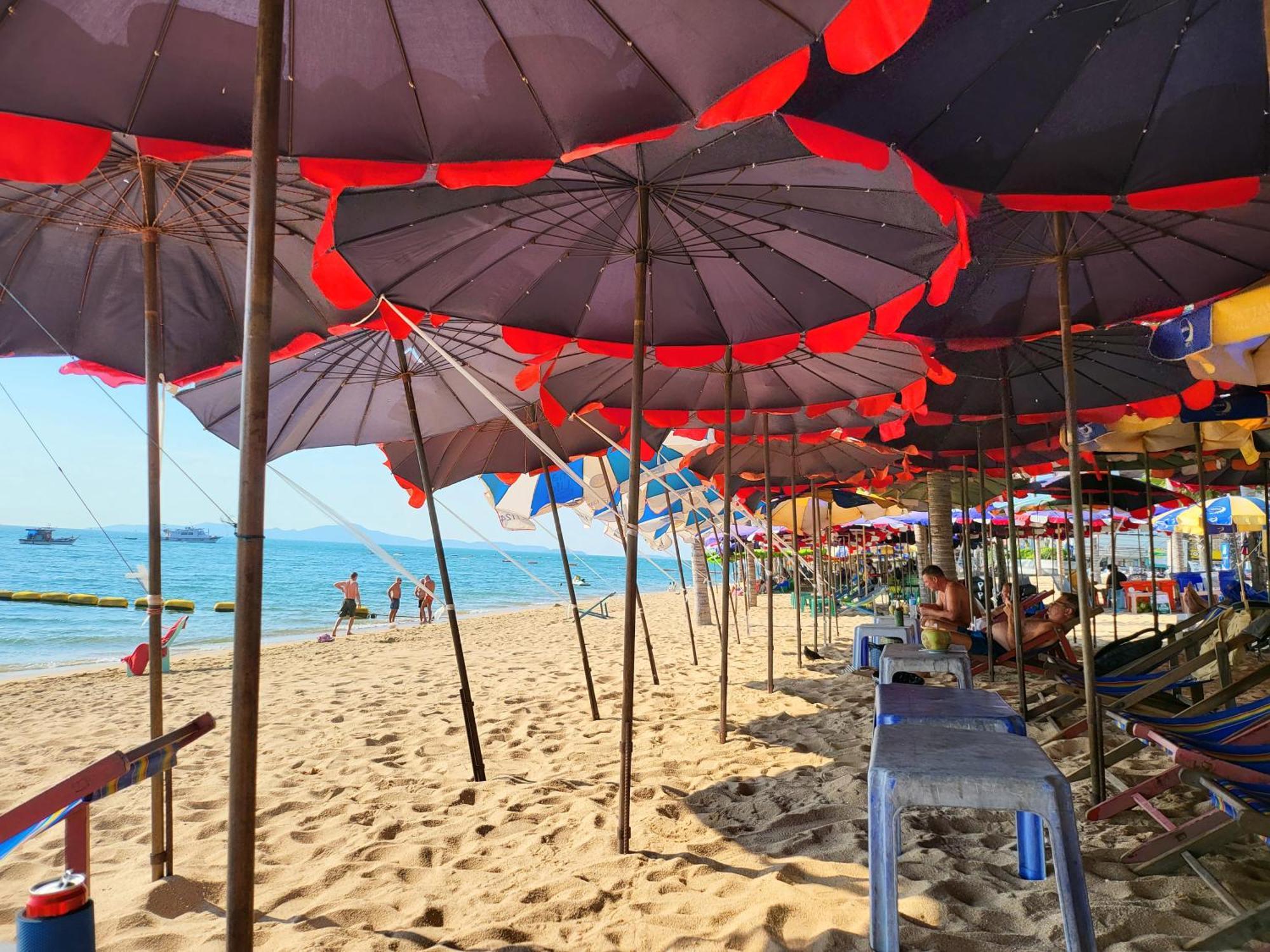 Hotel Candy Seaview Jomtien Beach