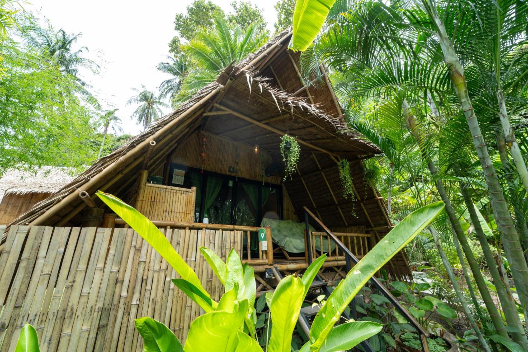 Bamboo Bay Eco Chalet *