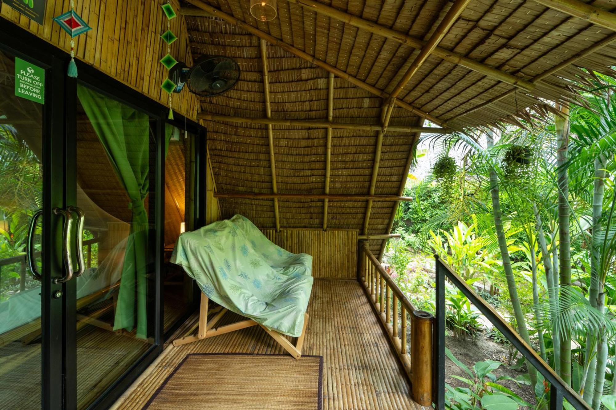 Chalet Bamboo Bay Eco Srithanu