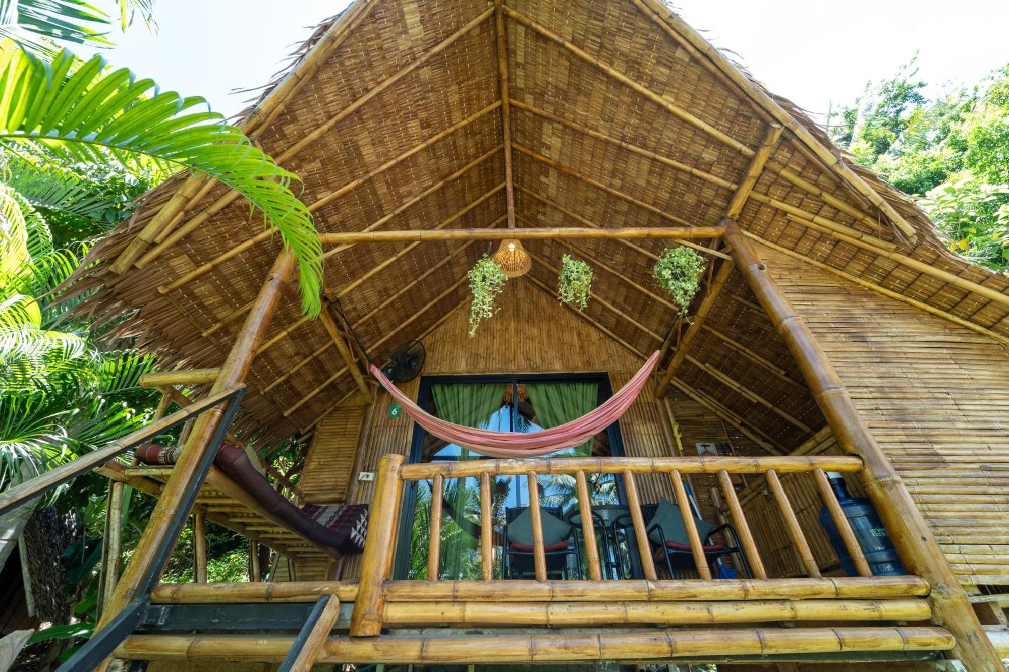 Bamboo Bay Eco Chalet *