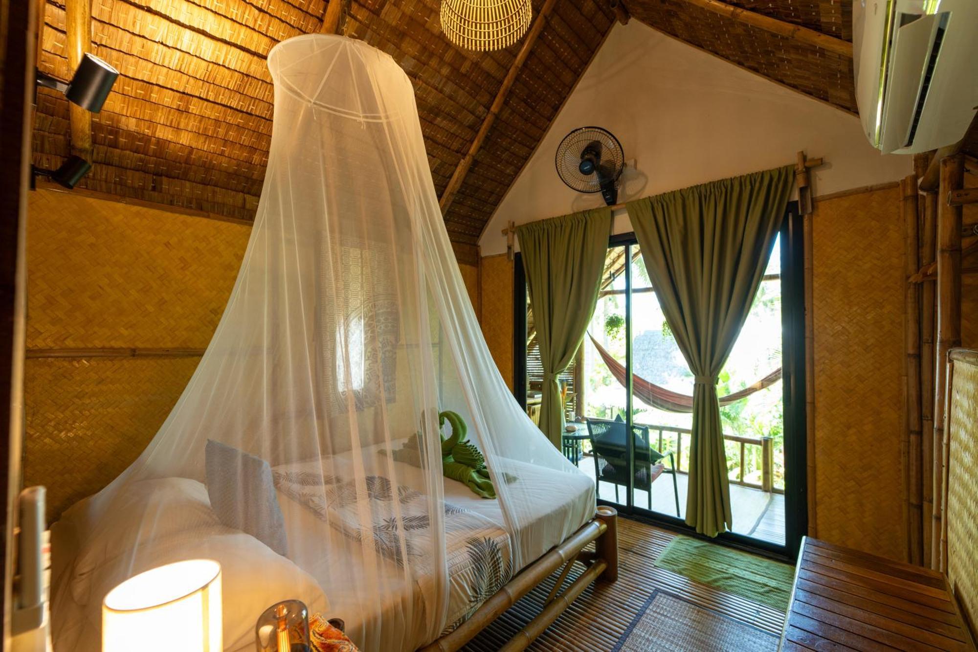 Chalet Bamboo Bay Eco Srithanu
