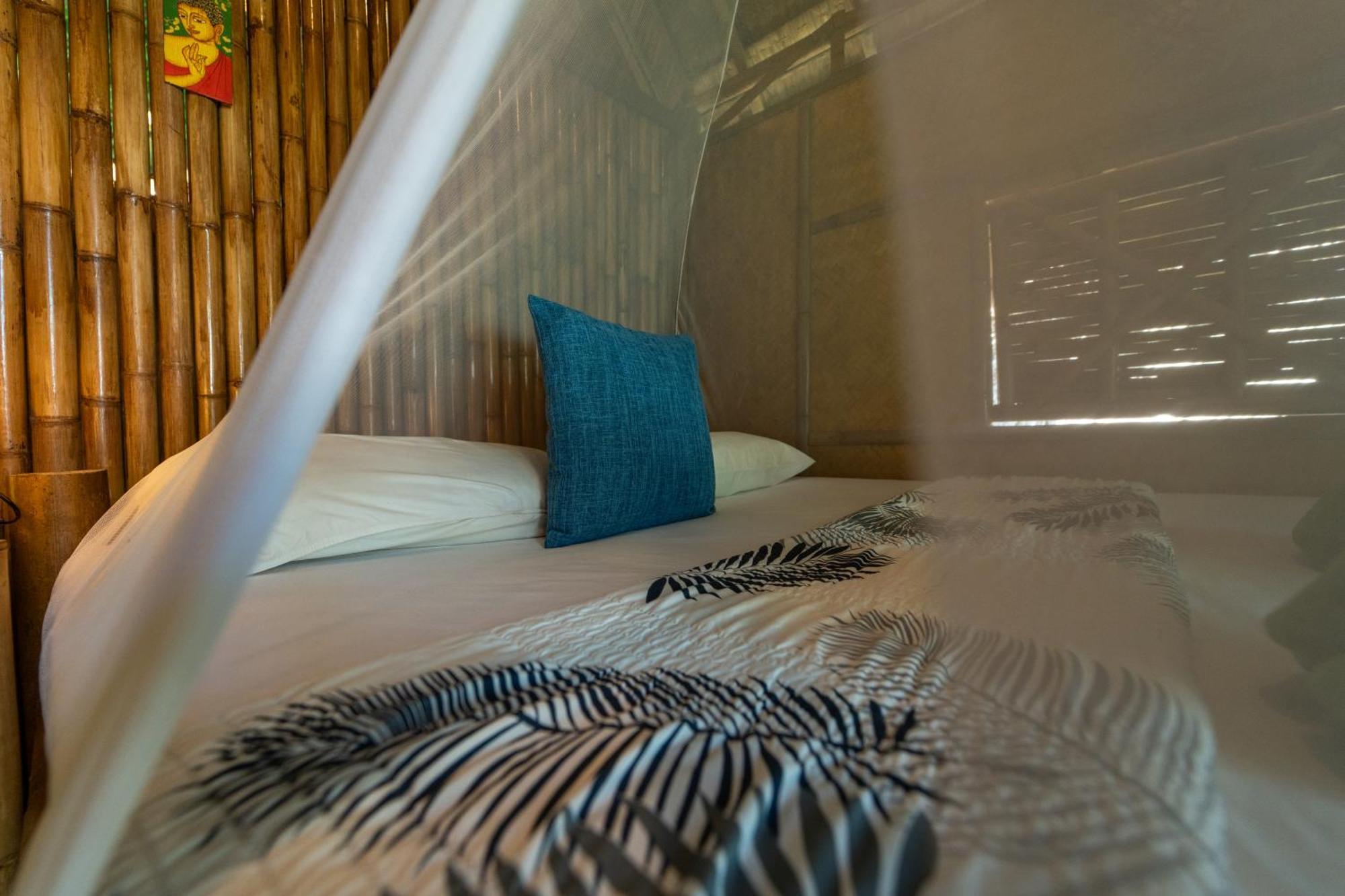 Bamboo Bay Eco Chalet *