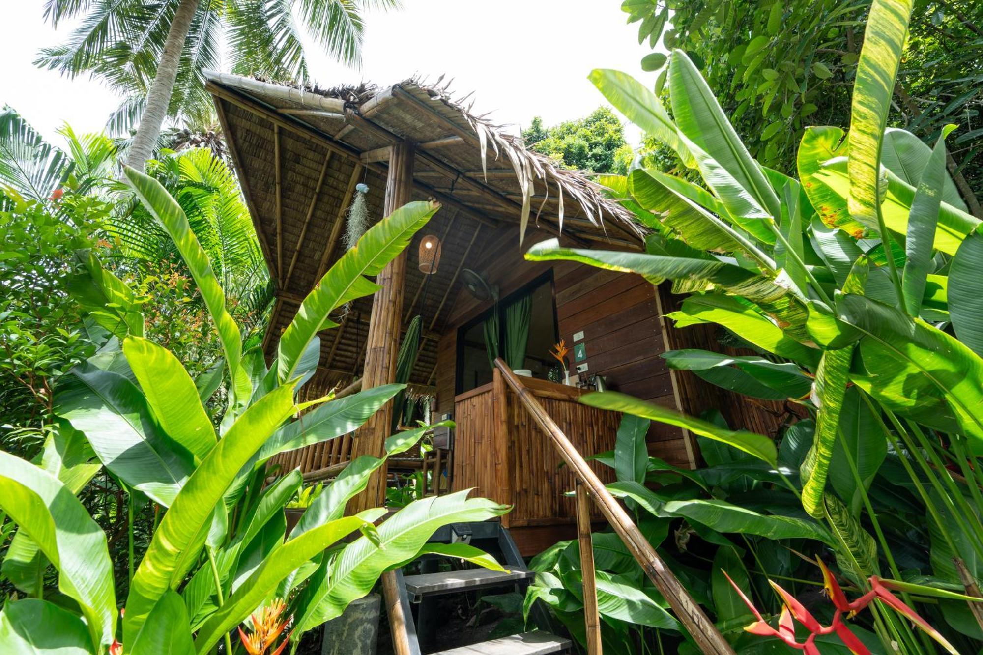 Bamboo Bay Eco * Srithanu