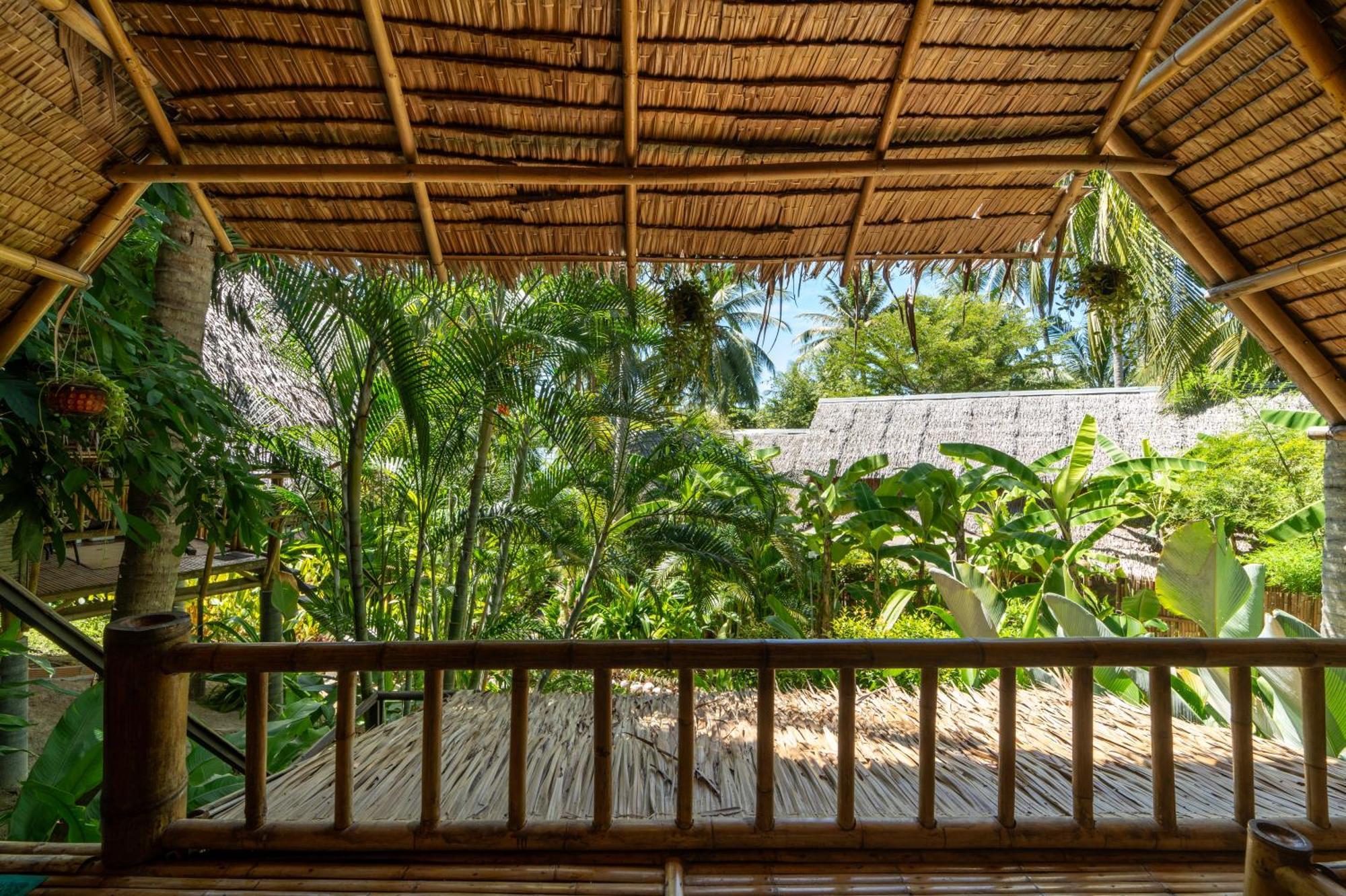 Chalet Bamboo Bay Eco Srithanu