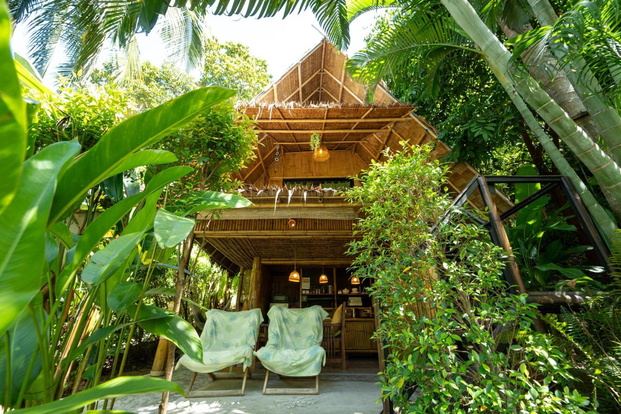 Chalet Bamboo Bay Eco Srithanu