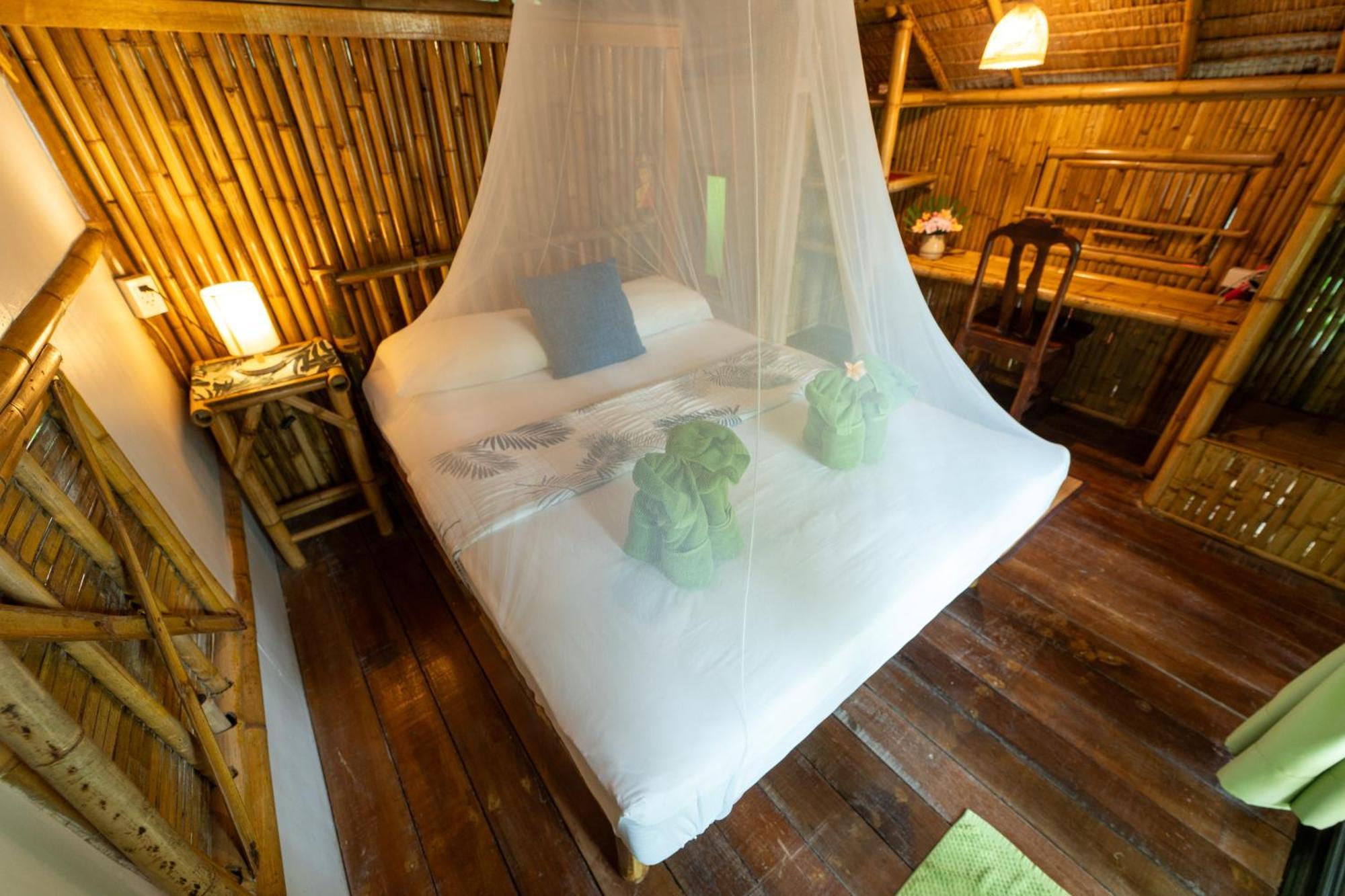 Bamboo Bay Eco Chalet *