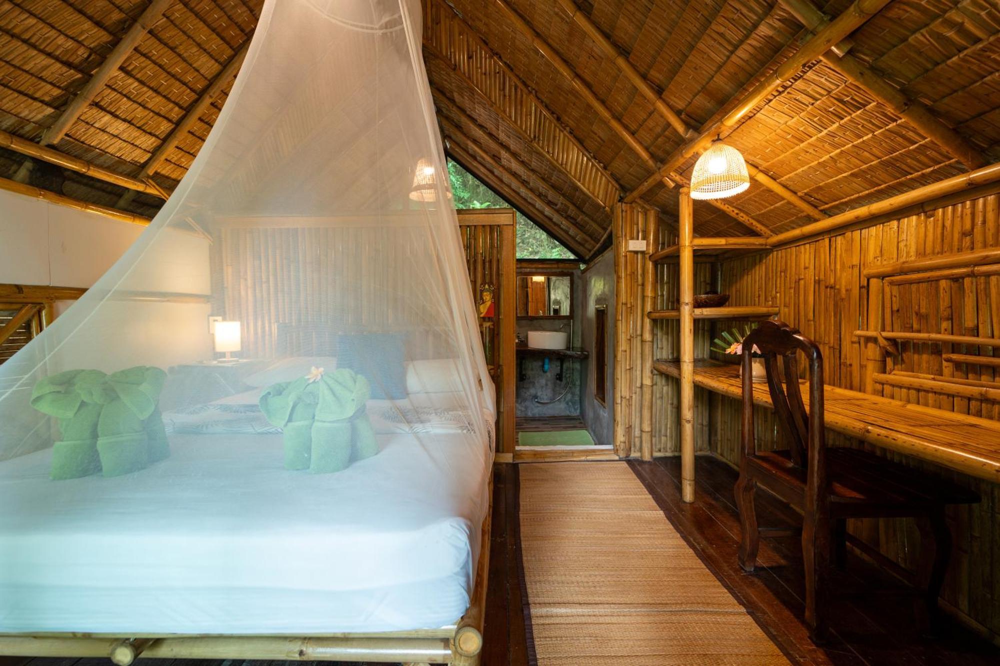 Bamboo Bay Eco Chalet Srithanu