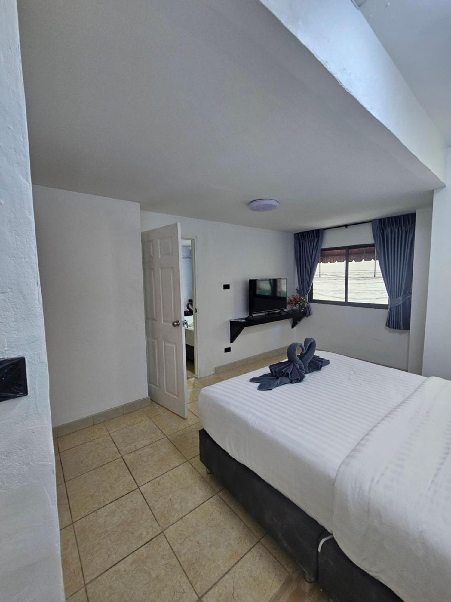 Candy Seaview 3*