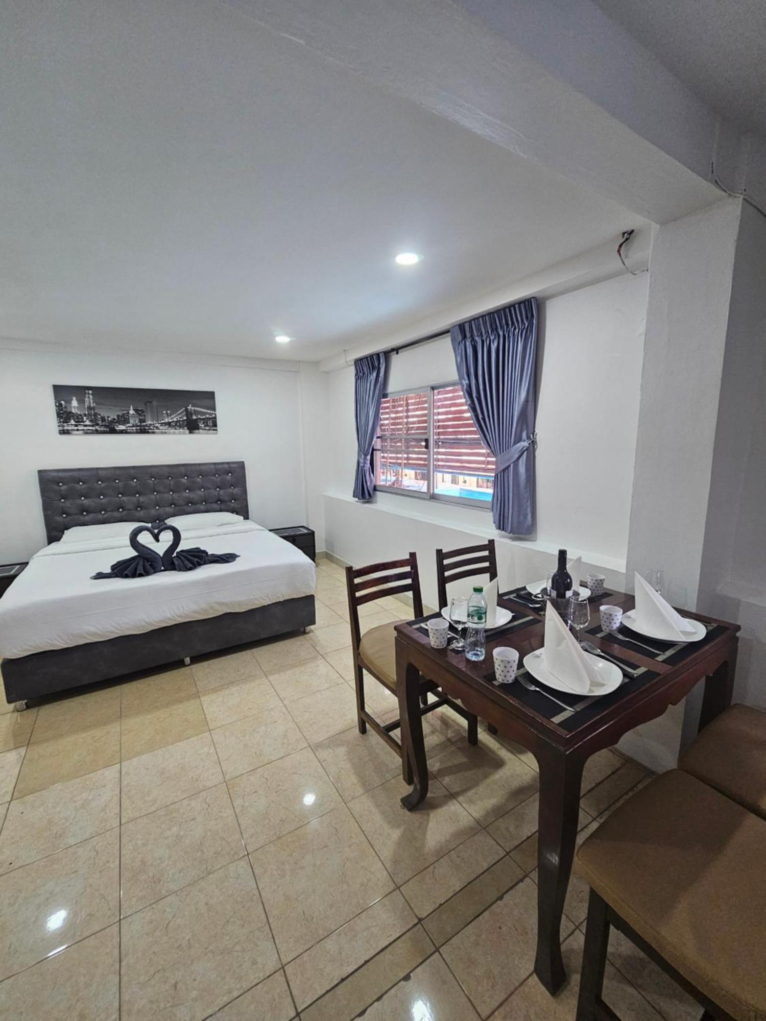 Candy Seaview Hotel 3*
