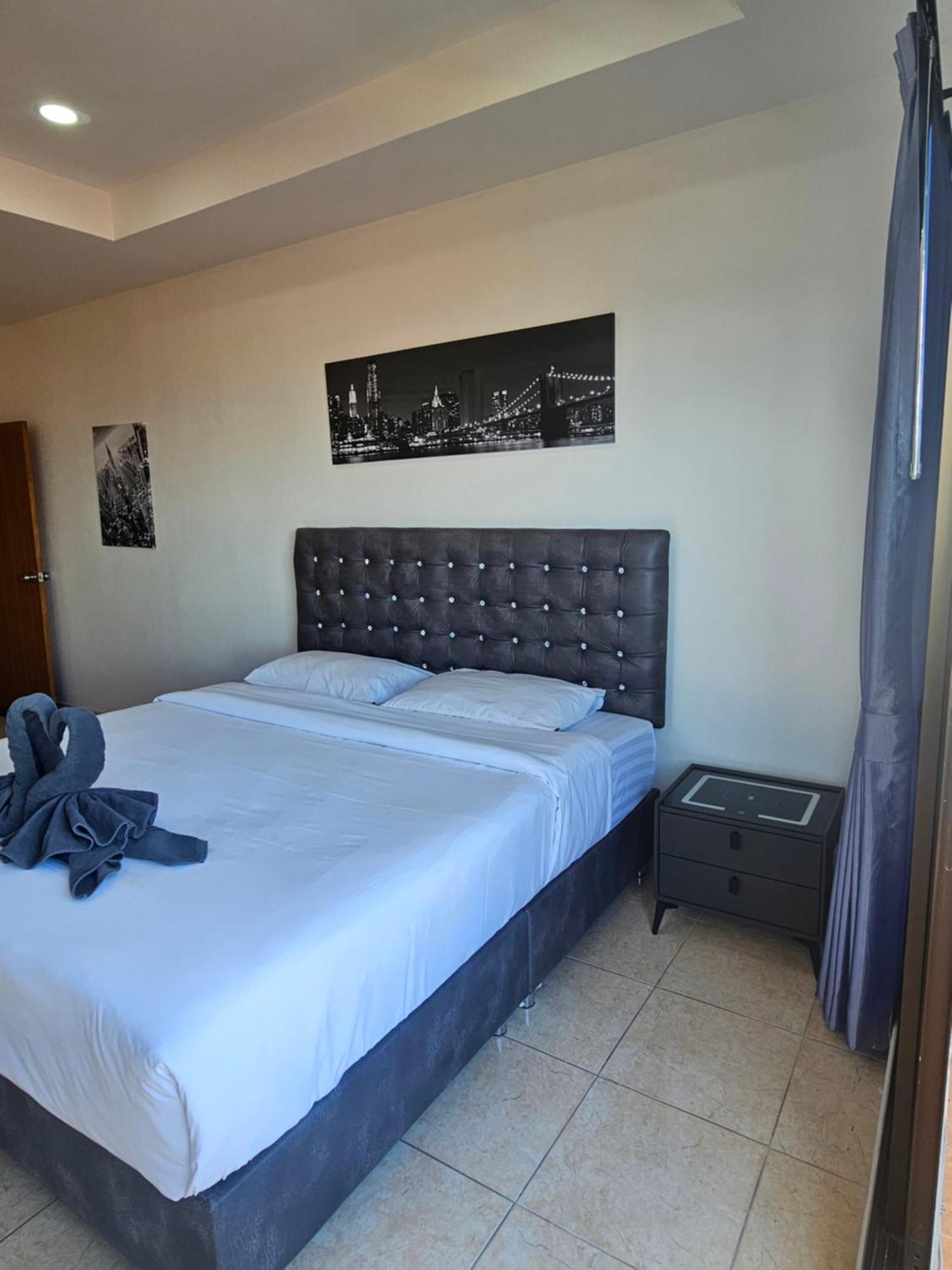 Candy Seaview Hotel 3*