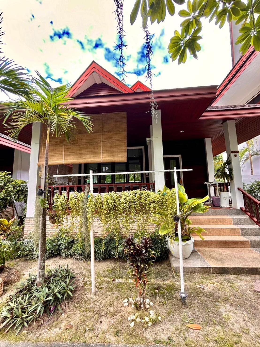 Tropicoco Koh Phangan Hotel