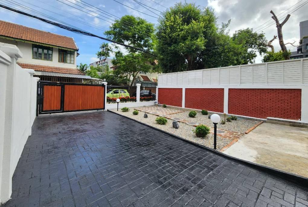Villa Boxsoon Nimman 2 # 4beds 3baths *
