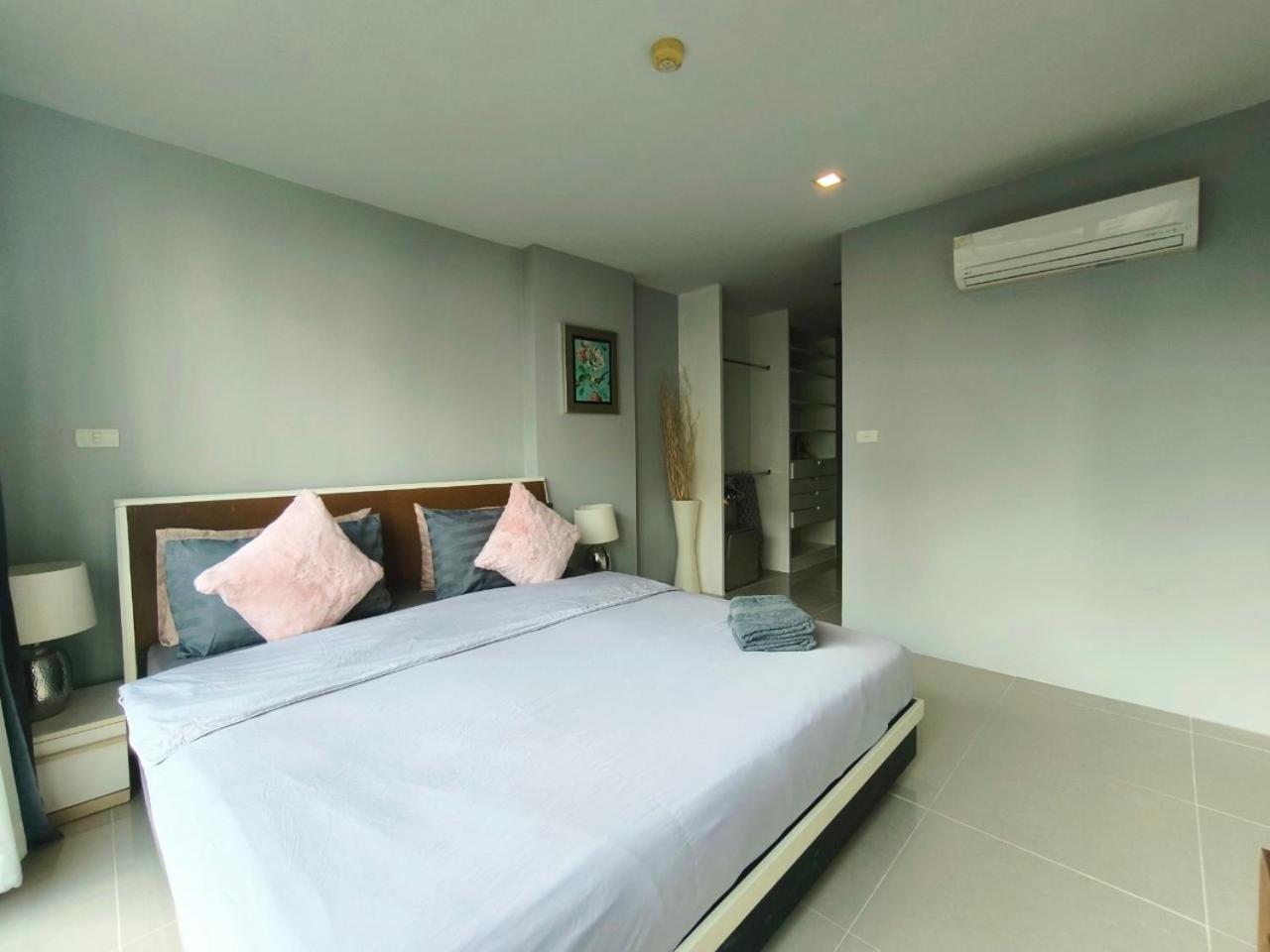 The Urban City Center By Fantasea Beach Apartment